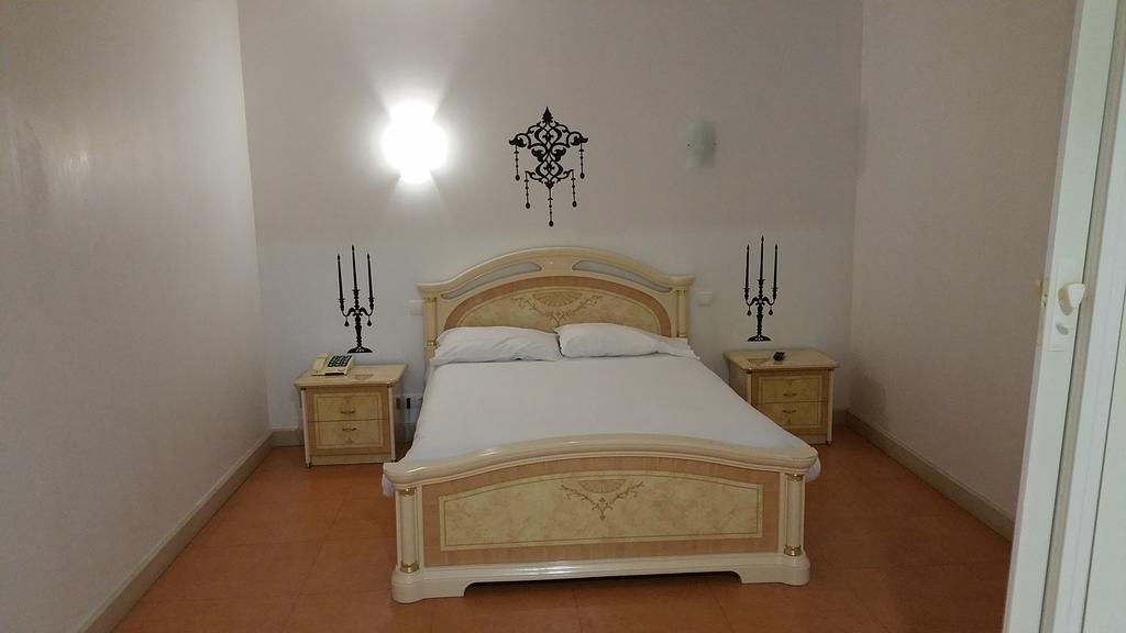 Bagnères-de-Bigorre Appart'Hotel Bellevue Thermes De La Reine المظهر الخارجي الصورة